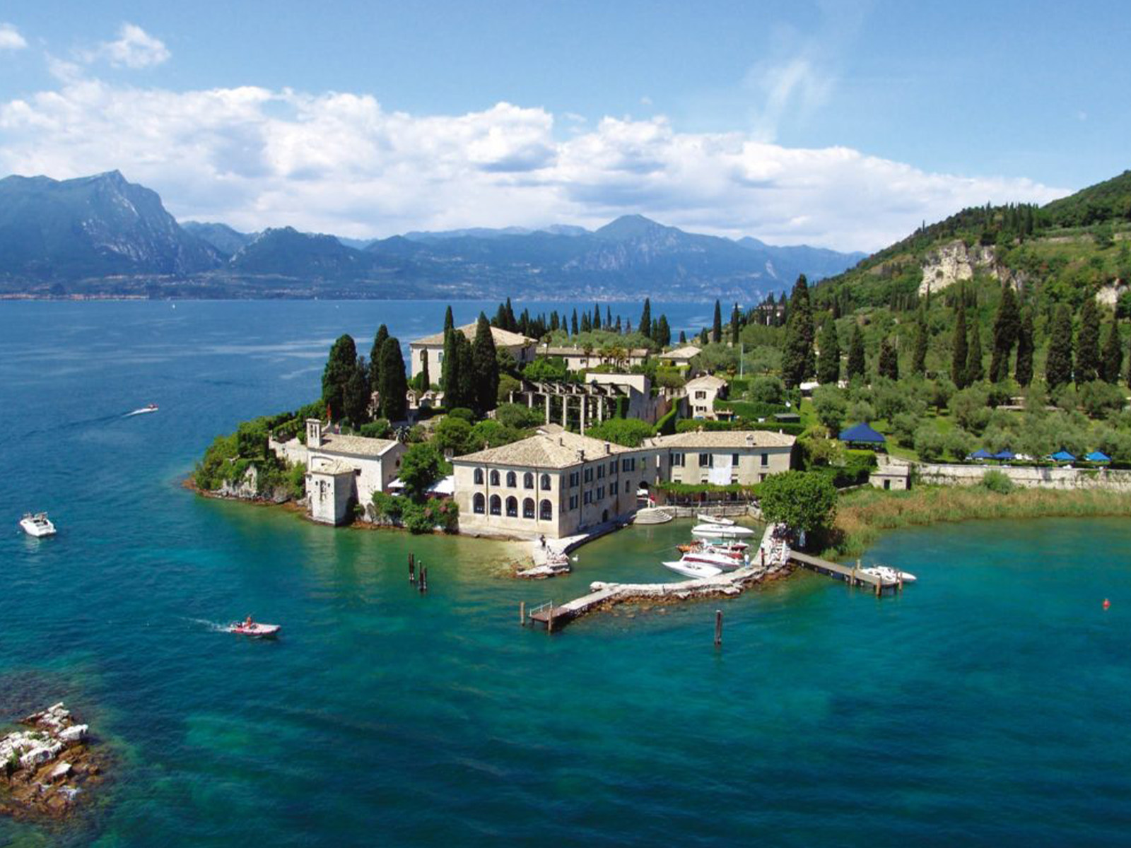 Wedding Venues on Lake Garda - The Different Twins